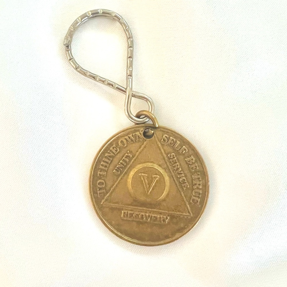 Recovery medallion keychain